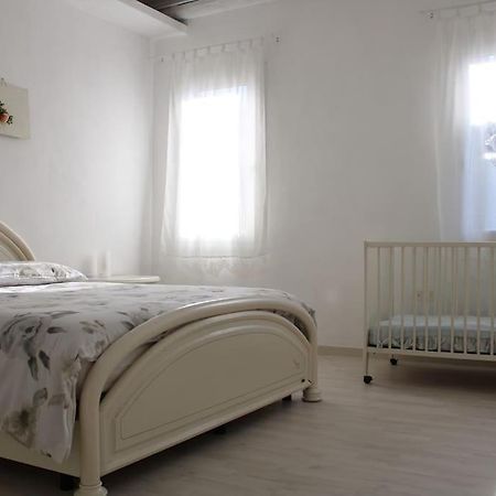 Apartment With Terrace In Chioggia'S Main Square Extérieur photo