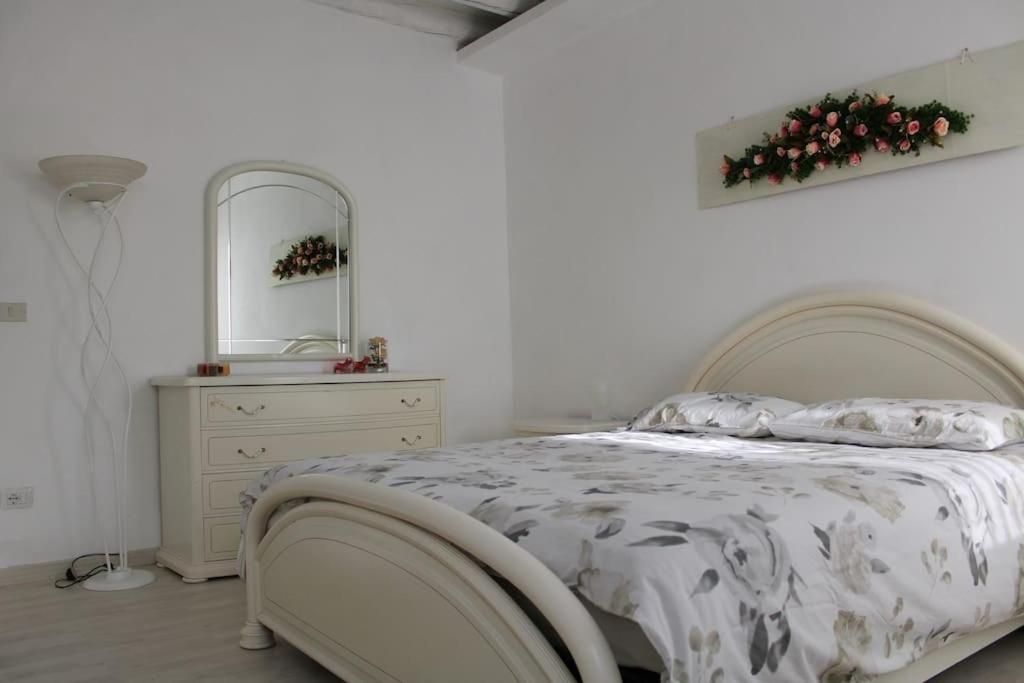 Apartment With Terrace In Chioggia'S Main Square Extérieur photo